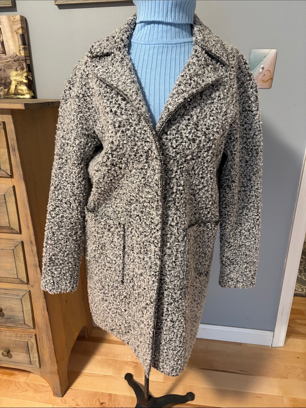 CHARLIE Gray and White Bouclé Teddy Long Sweater Coat